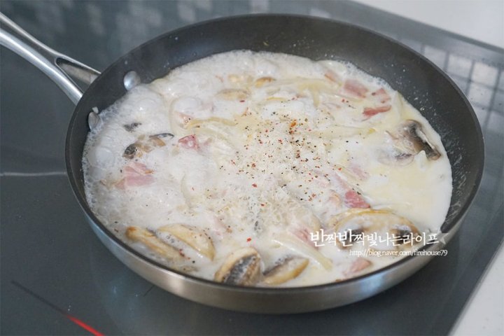 부드러운 이탈리아 전통 감자뇨끼 레시피 2인분 1시간 5분 완성 평점 5.0점(52) 레시피 이미지 - 13