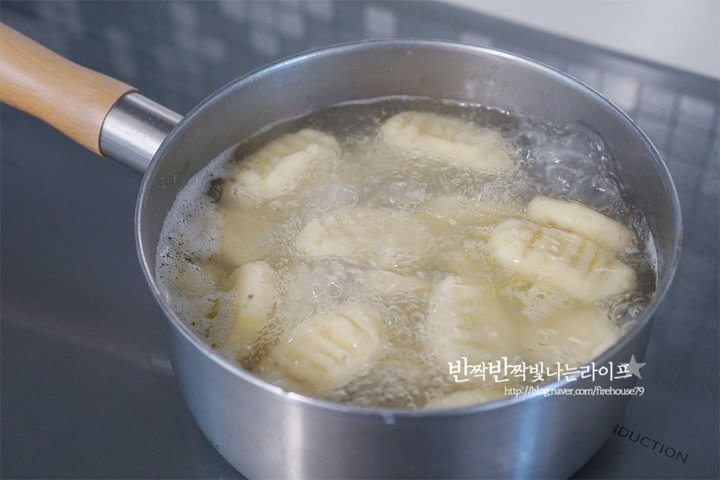 부드러운 이탈리아 전통 감자뇨끼 레시피 2인분 1시간 5분 완성 평점 5.0점(52) 레시피 이미지 - 9