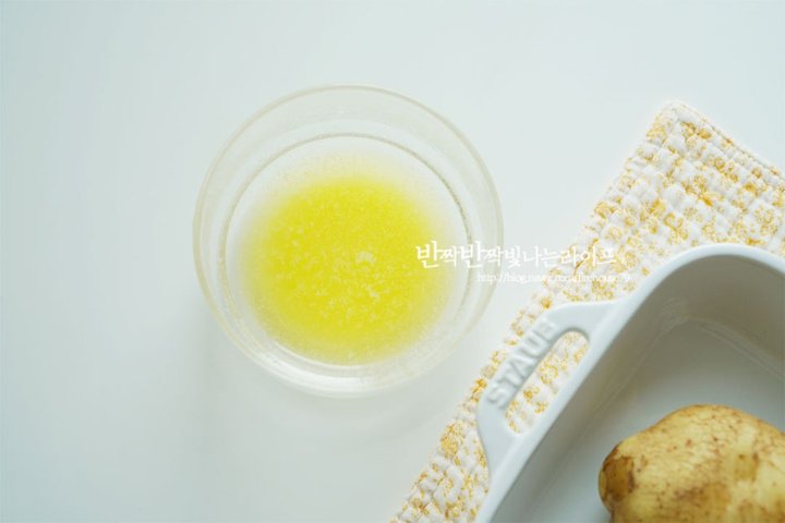 바삭하면서도 포슬포슬한 아코디언감자 레시피 2인분 40분 완성 평점 4.9점(51) 레시피 이미지 - 5