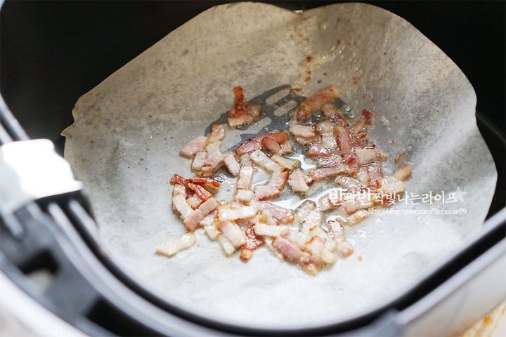 바삭하면서도 포슬포슬한 아코디언감자 레시피 2인분 40분 완성 평점 4.9점(51) 레시피 이미지 - 8