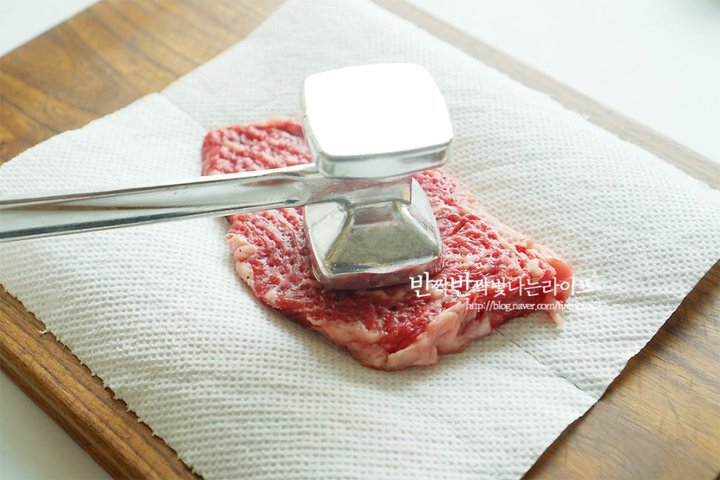 겉은 바삭 속은 육즙 가득 규카츠 레시피 2인분 25분 완성 평점 4.9점(68) 레시피 이미지 - 3