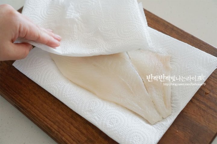 바삭바삭 담백한 생선까스 레시피 3인분 35분 완성 평점 5.0점(80) 레시피 이미지 - 2