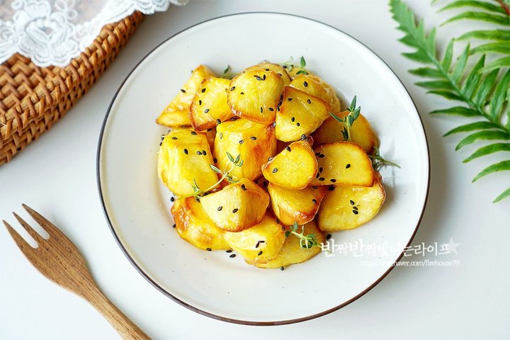 바삭한 고구마맛탕 고구마빠스 레시피 3인분 30분 완성 평점 5.0점(24) 레시피 이미지 - 13