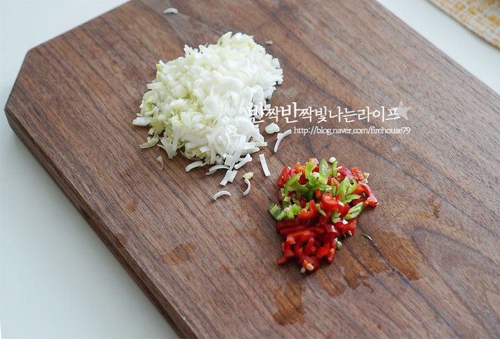 중화풍의 바삭바삭한 깐풍만두 레시피 2인분 45분 완성 평점 4.7점(73) 레시피 이미지 - 5