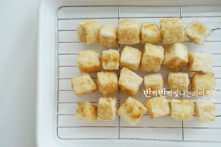 맛과 건강 모두 잡은 두부 강정 1인분 30분 완성 평점 5.0점(58) 레시피 이미지 - 6