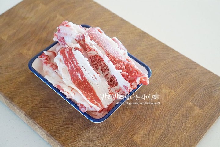 아삭함과 쫄깃한 식감이 조화로운 소고기 숙주 볶음 레시피 2인분 25분 완성 평점 4.7점(79) 레시피 이미지 - 2