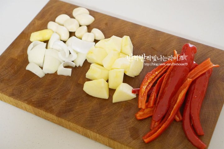 아삭하고 깔끔한 열무물김치 레시피 8인분 1시간 20분 완성 평점 4.7점(79) 레시피 이미지 - 7