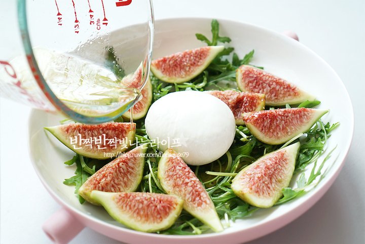 톡톡 터지는 달콤한 식감의 무화과샐러드 레시피 2인분 20분 완성 평점 4.7점(53) 레시피 이미지 - 7