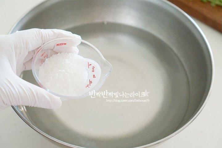 아삭한 식감의 얼갈이열무물김치 레시피 8인분 1시간 20분 완성 평점 4.7점(18) 레시피 이미지 - 5