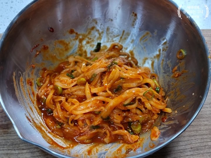 쓴맛 없는 오이 노각무침 늙은오이무침 레시피 4인분 20분 완성 평점 4.8점(81) 레시피 이미지 - 6