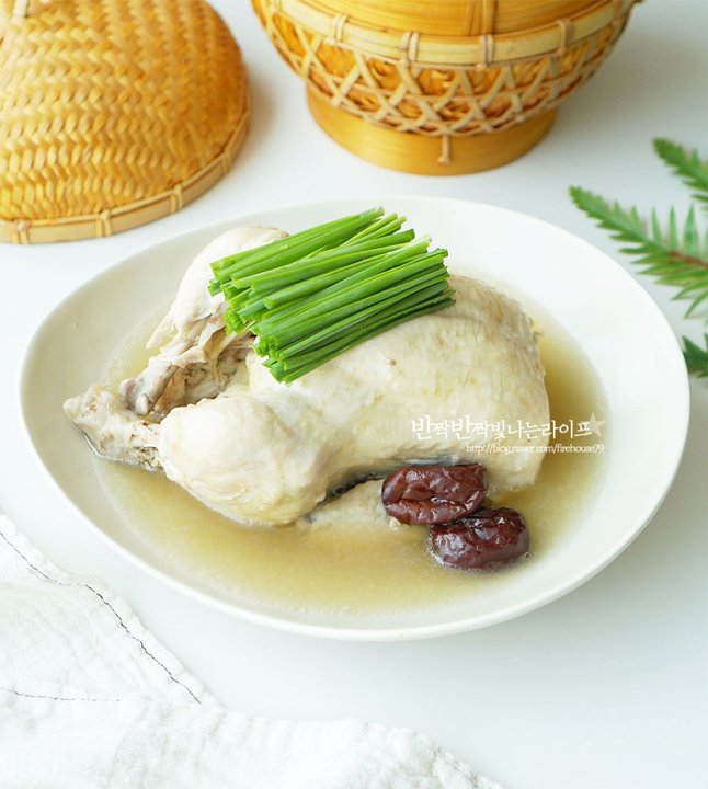 깊고 진한 맛과 부드러운 식감의 압력솥 삼계탕 레시피 2인분 1시간 20분 완성 평점 4.9점(73) 레시피 이미지 - 1