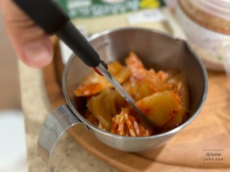 칼칼한 백종원 청국장 김치청국장찌개 레시피 3인분 30분 완성 평점 4.9점(54) 레시피 이미지 - 2