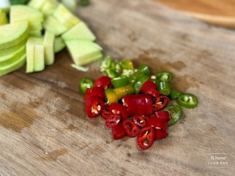 칼칼한 백종원 청국장 김치청국장찌개 레시피 3인분 30분 완성 평점 4.9점(54) 레시피 이미지 - 3