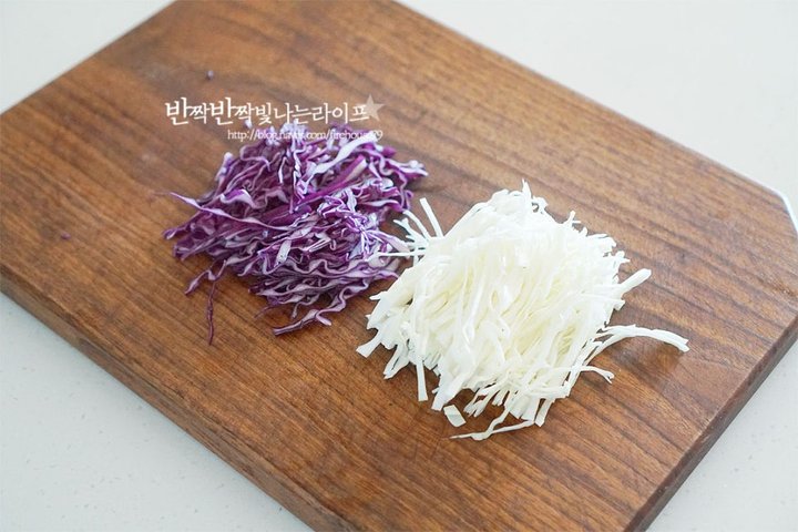 맛과 식감이 훌륭한 비빔만두 레시피 3인분 25분 완성 평점 5.0점(52) 레시피 이미지 - 3