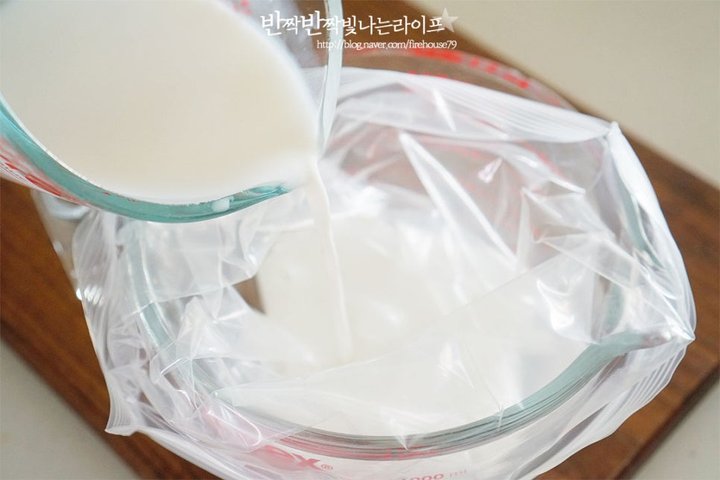 초간단 클래식 우유 팥빙수 레시피 2인분 4시간 15분 완성 평점 4.9점(82) 레시피 이미지 - 3