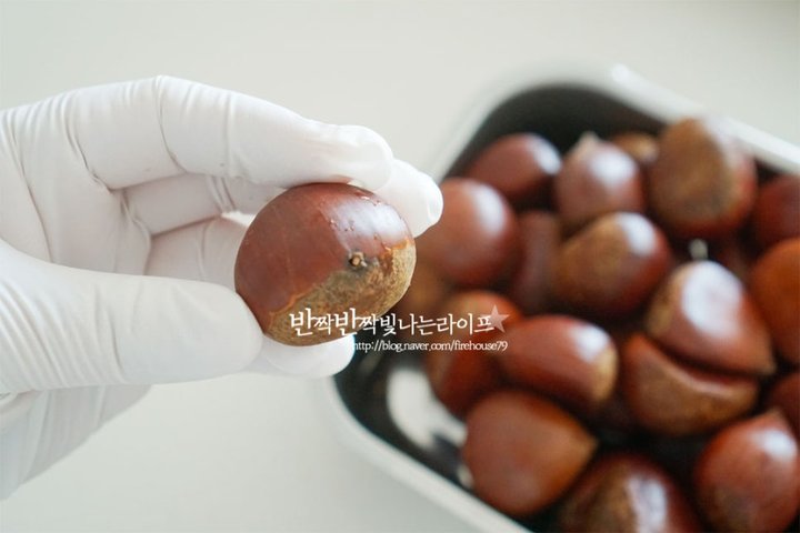 누구나 좋아하는 달콤한 간식 밤 삶는 법 레시피 2인분 1시간 20분 완성 평점 5.0점(45) 레시피 이미지 - 2