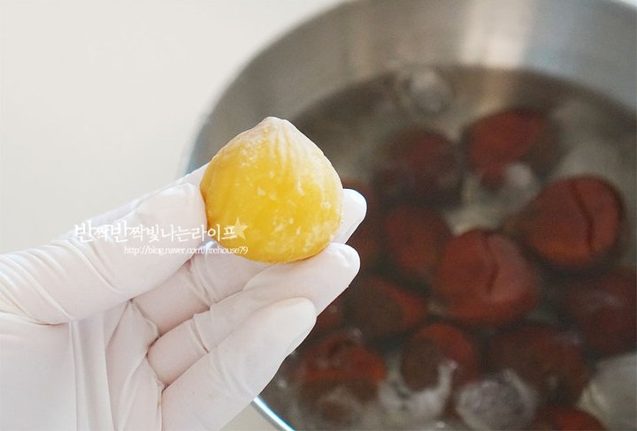 누구나 좋아하는 달콤한 간식 밤 삶는 법 레시피 2인분 1시간 20분 완성 평점 5.0점(45) 레시피 이미지 - 8