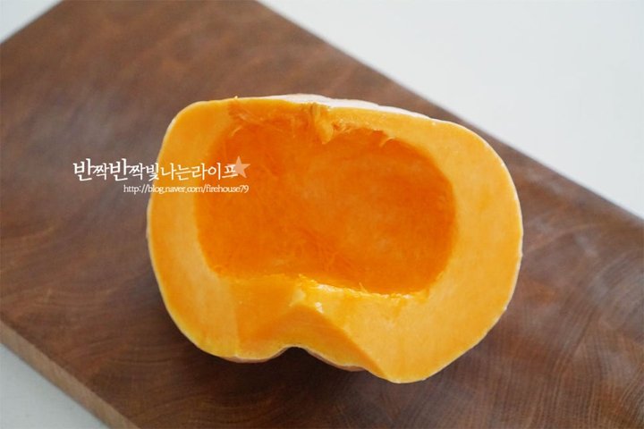 온 가족이 좋아하는 달콤한 늙은호박죽 레시피 2인분 1시간 5분 완성 평점 5.0점(94) 레시피 이미지 - 2
