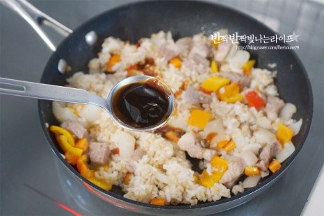 고슬고슬하고 고소한 목살필라프 레시피 2인분 2시간 35분 완성 평점 5.0점(40) 레시피 이미지 - 7
