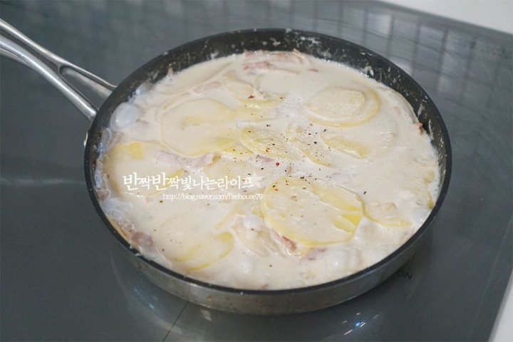 포슬포슬 고소한 감자 치즈 그라탕 레시피 2인분 40분 완성 평점 4.7점(38) 레시피 이미지 - 6
