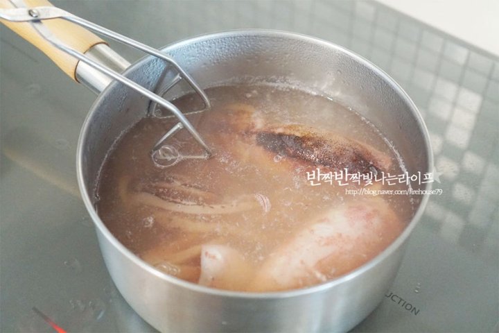 본연의 맛을 느낄 수 있는 오징어숙회 레시피 2인분 20분 완성 평점 4.7점(90) 레시피 이미지 - 4
