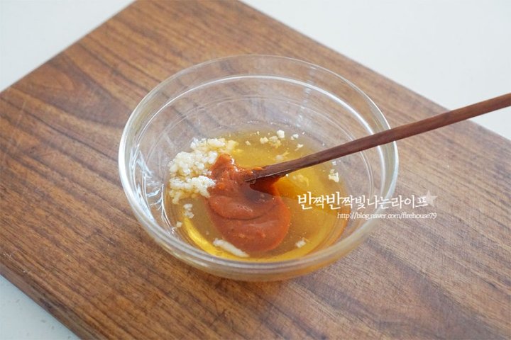본연의 맛을 느낄 수 있는 오징어숙회 레시피 2인분 20분 완성 평점 4.7점(90) 레시피 이미지 - 7
