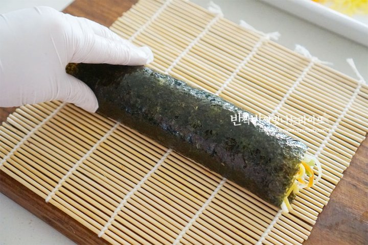 정성 가득 아이들이 좋아하는 불고기김밥 레시피 2인분 35분 완성 평점 4.7점(24) 레시피 이미지 - 14