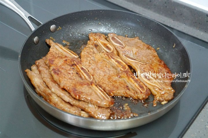 달짝지근한 백종원 LA갈비 레시피 3인분 2시간 30분 완성 평점 4.8점(69) 레시피 이미지 - 9
