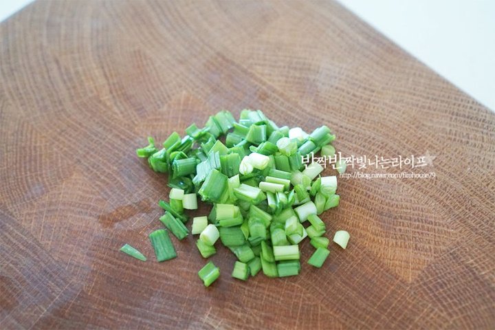 고소한 이찬원 간장계란밥 간계밥 간장밥 황금 레시피 1인분 10분 완성 평점 4.8점(66) 레시피 이미지 - 3