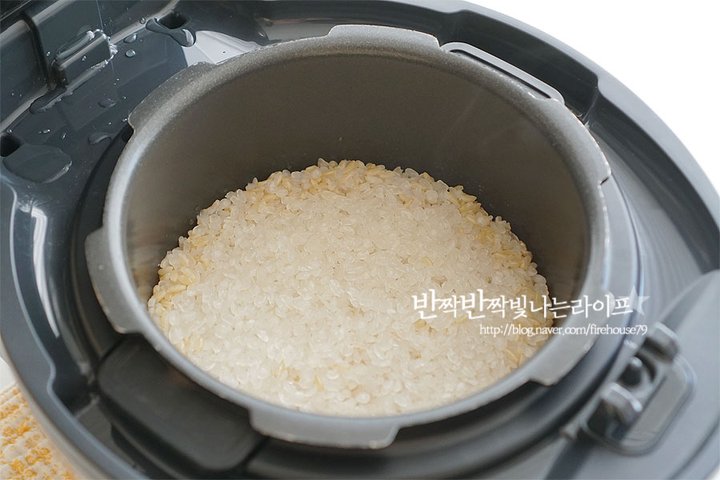 낮은 칼로리와 포만감 둘 다 잡은 곤약밥 레시피 2인분 25분 완성 평점 4.9점(17) 레시피 이미지 - 5