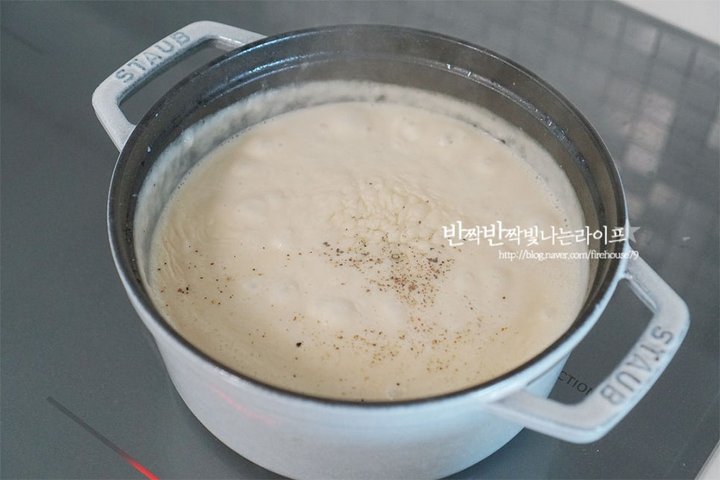 담백하고 크리미한 감자스프 레시피 3인분 30분 완성 평점 4.9점(48) 레시피 이미지 - 11