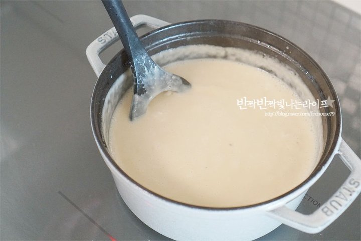 담백하고 크리미한 감자스프 레시피 3인분 30분 완성 평점 4.9점(48) 레시피 이미지 - 12
