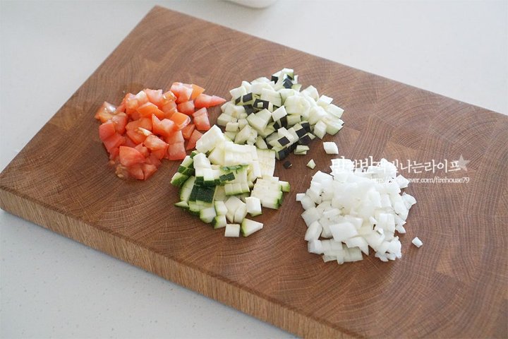 영화로 친근한 요리인 라따뚜이 레시피 2인분 1시간 10분 완성 평점 4.8점(95) 레시피 이미지 - 4