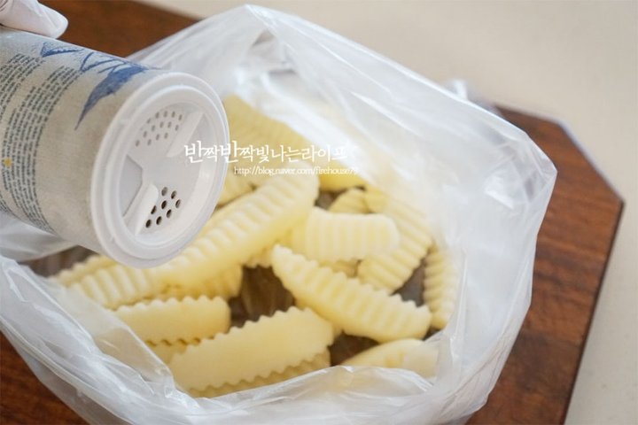 기름기 없는 초간단 웨지감자 레시피 2인분 40분 완성 평점 4.7점(43) 레시피 이미지 - 6