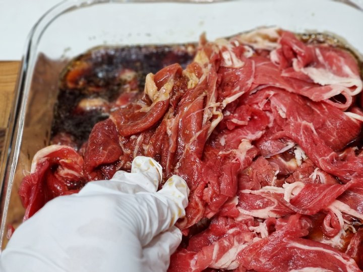 단짠단짠 촉촉한 류수영 갈배불고기 소불고기 황금 레시피 4인분 45분 완성 평점 4.8점(31) 레시피 이미지 - 5