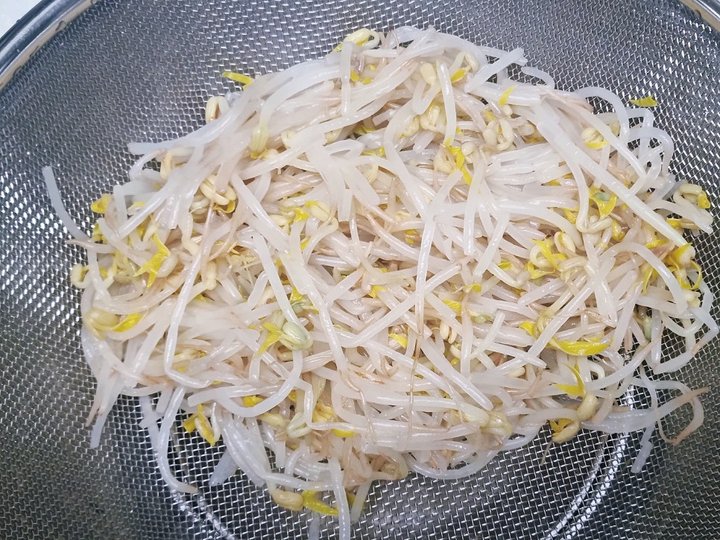 고소하고 아삭한 백종원 숙주나물무침 레시피 1인분 10분 완성 평점 4.7점(34) 레시피 이미지 - 4