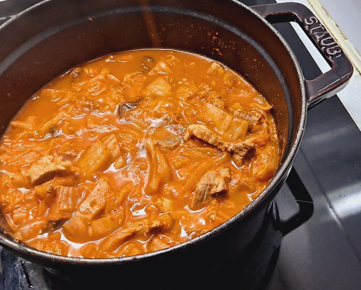 얼큰한 백종원 돼지고기 김치찌개 레시피 3인분 40분 완성 평점 4.7점(35) 레시피 이미지 - 5