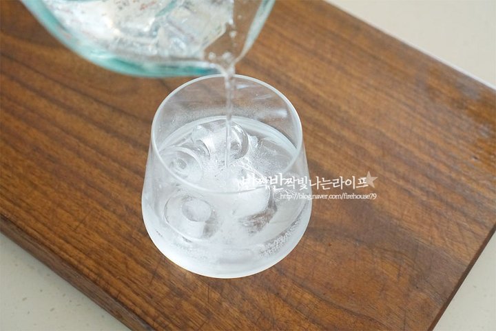 달콤 향긋 박나래의 얼그레이 하이볼 레시피 2인분 10분 완성 평점 5.0점(95) 레시피 이미지 - 7