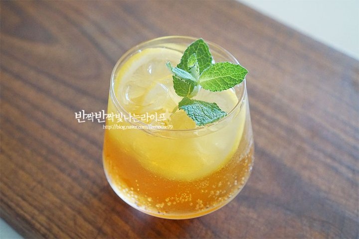 달콤 향긋 박나래의 얼그레이 하이볼 레시피 2인분 10분 완성 평점 5.0점(95) 레시피 이미지 - 10
