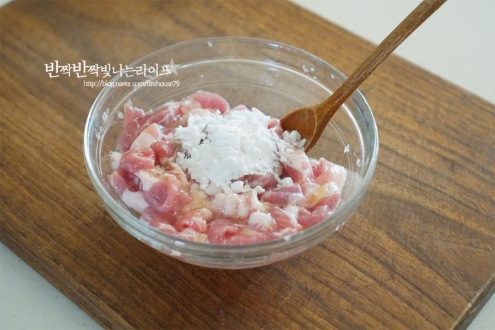 감칠맛 가득 고추잡채 레시피 4인분 40분 완성 평점 4.7점(25) 레시피 이미지 - 3