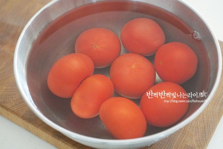한 끼 식사나 간식으로 좋은 토마토주스 레시피 2인분 20분 완성 평점 4.7점(76) 레시피 이미지 - 3