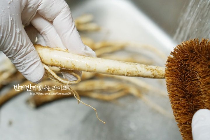 궁합 좋은 배와 도라지로 만든 배도라지청 레시피 4인분 1시간 10분 완성 평점 4.8점(20) 레시피 이미지 - 3