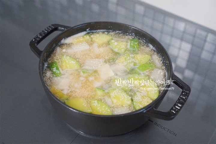 담백한 명란두부찌개 명란젓찌개 레시피 2인분 40분 완성 평점 4.7점(38) 레시피 이미지 - 10