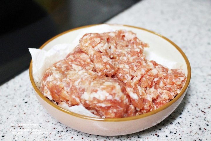 매콤짭짤한 돼지고기 가지볶음 레시피 3인분 30분 완성 평점 4.9점(42) 레시피 이미지 - 3