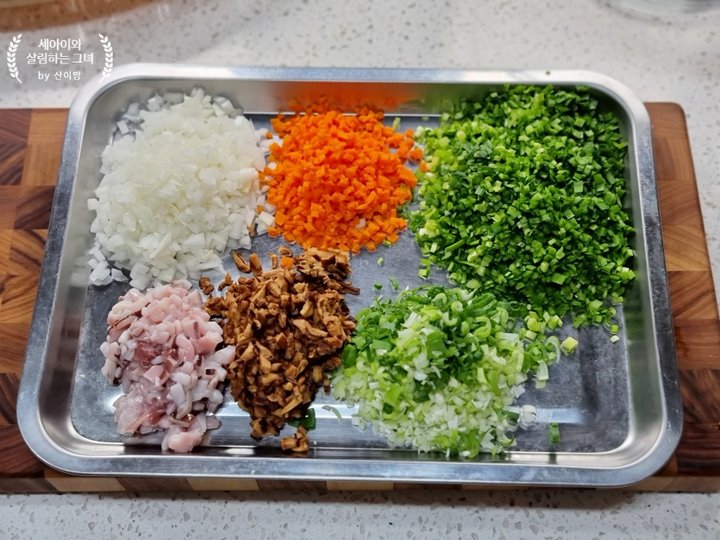 감칠맛 가득 돼지고기 동그랑땡 레시피 6인분 1시간 5분 완성 평점 5.0점(71) 레시피 이미지 - 2