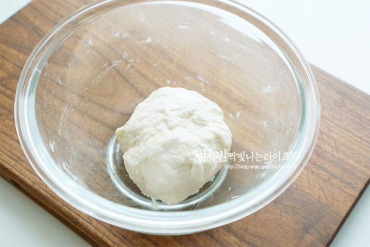 쫄깃한 감자수제비 레시피 2인분 1시간 20분 완성 평점 4.7점(23) 레시피 이미지 - 6