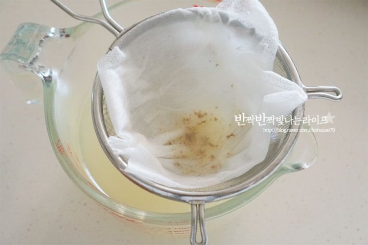시원하고 깔끔한 맛 닭곰탕 레시피 3인분 1시간 완성 평점 4.9점(57) 레시피 이미지 - 7