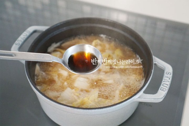 시원하고 구수 담백한 알배기배추된장국 레시피 3인분 35분 완성 평점 5.0점(57) 레시피 이미지 - 8