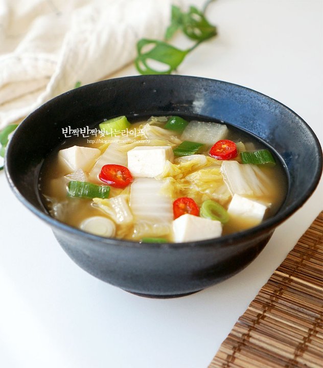 시원하고 구수 담백한 알배기배추된장국 레시피 3인분 35분 완성 평점 5.0점(57) 레시피 이미지 - 10