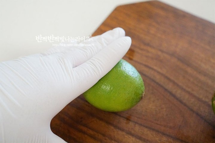 새콤하고 청량감 있는 무알콜모히또 레시피 1인분 20분 완성 평점 5.0점(99) 레시피 이미지 - 4